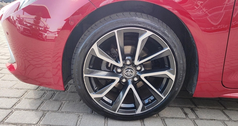 Toyota Corolla cena 94900 przebieg: 54046, rok produkcji 2019 z Kartuzy małe 172
